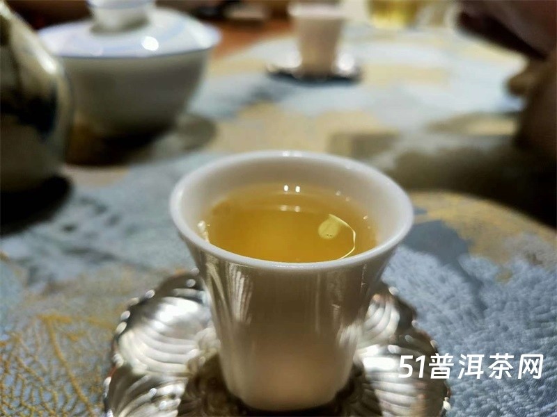 罗汉果菊花茶制作方法步骤